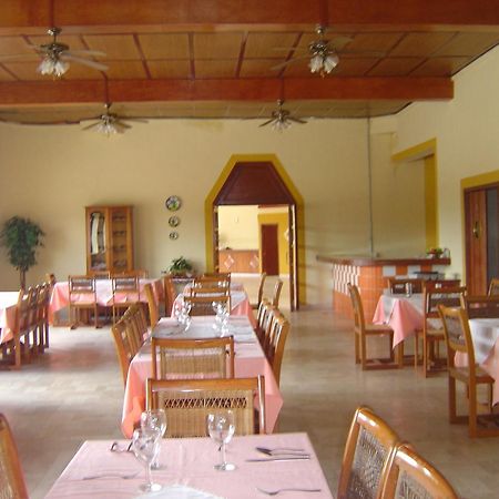 Hotel Debliz Xpujil Exterior foto