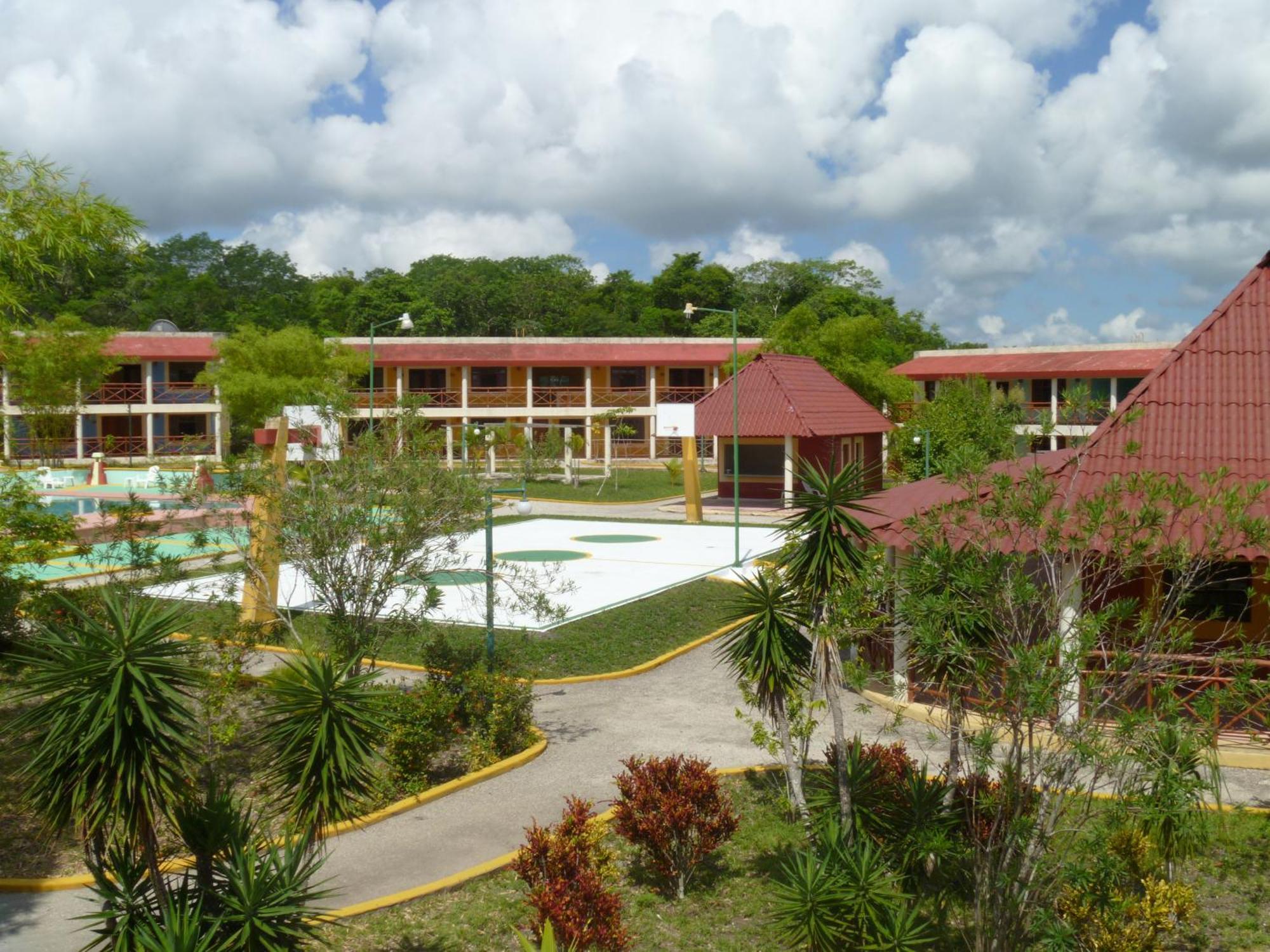 Hotel Debliz Xpujil Exterior foto